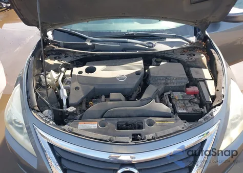 2015 Nissan Altima 2.5 S из США, поврежденный, VIN 1N4AL3AP4FN329245